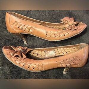 Vtg Y2K Connie Braided Leather Peekaboo Women’s Heels size 6 1/2